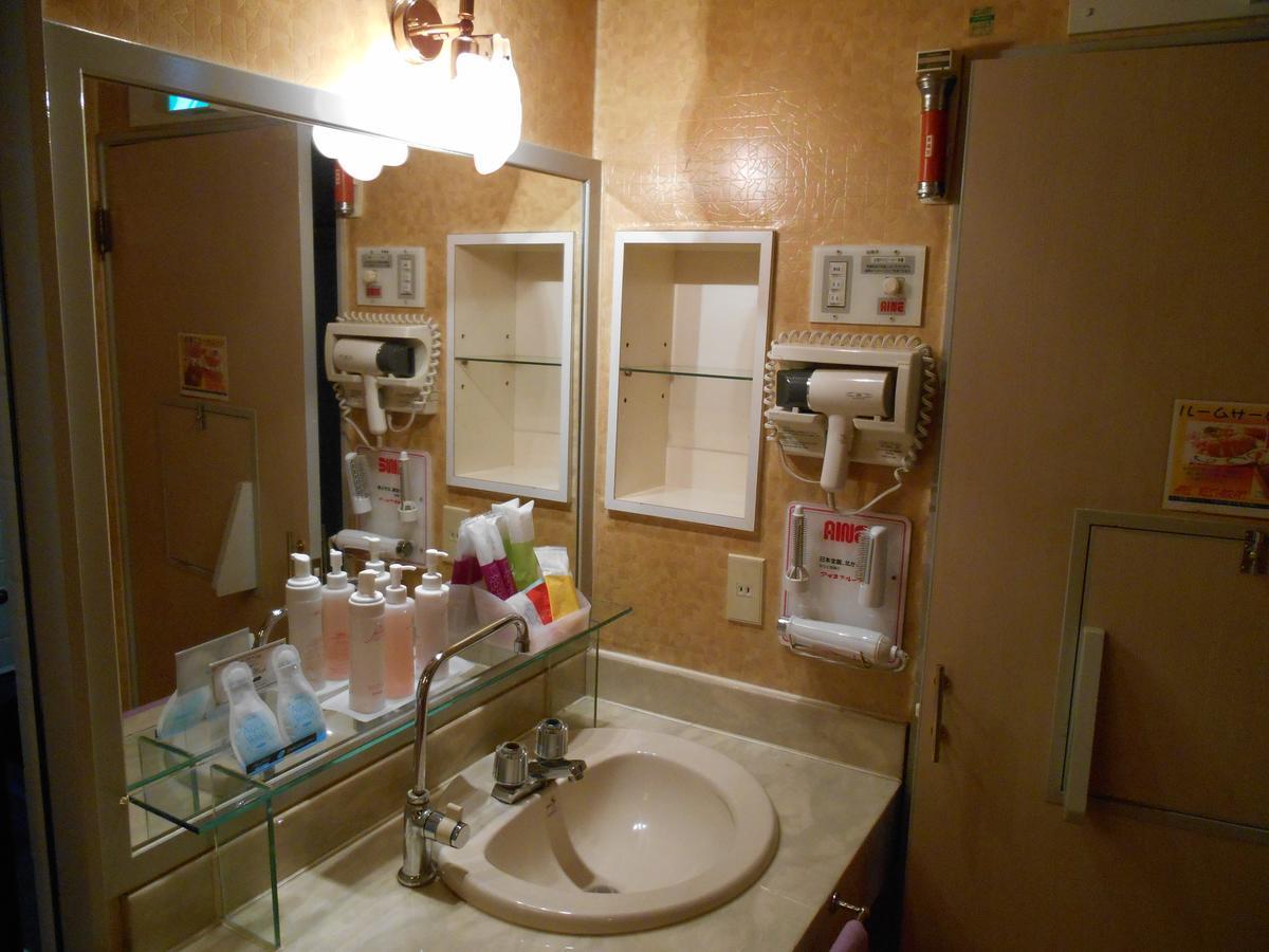 Hotel Ayabe Aine (Adults Only) Kurotanicho Bagian luar foto